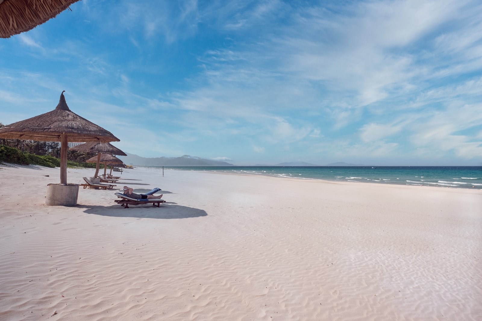 Long Beach, Cam Ranh at sunset