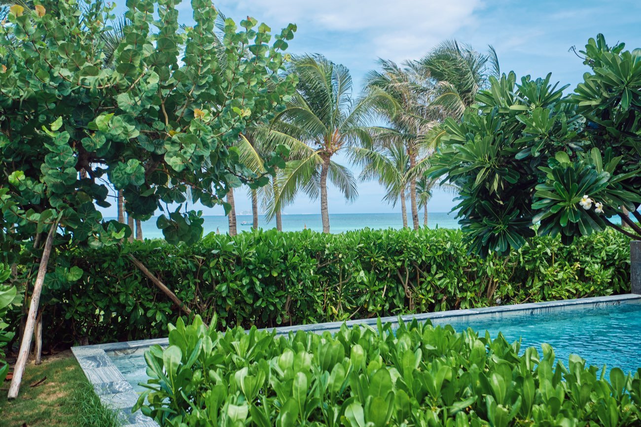 Private pool overlooking the sea