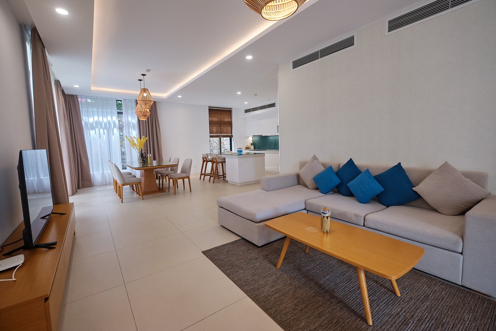 Deluxe Garden Pool Villa interior Cam Ranh